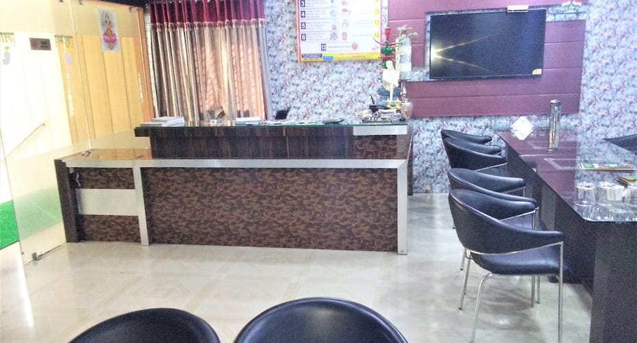 S10 Hotel and Family Restaurant, Barwani 3